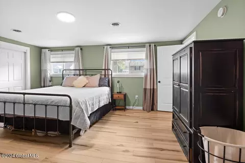 Bedroom - 29 Hackett St, Selkirk, NY 12158 photo 5 of 10