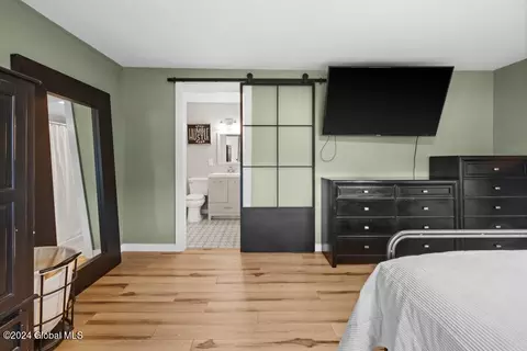 Bedroom - 29 Hackett St, Selkirk, NY 12158 photo 3 of 10