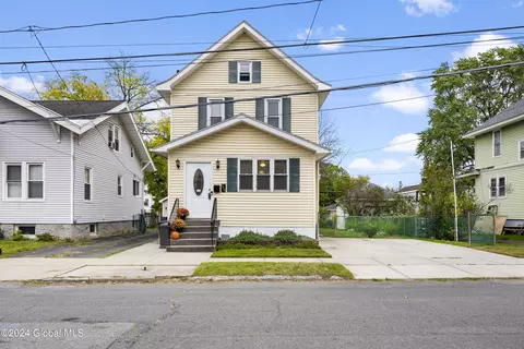 714 6th Ave, Watervliet, NY 12189