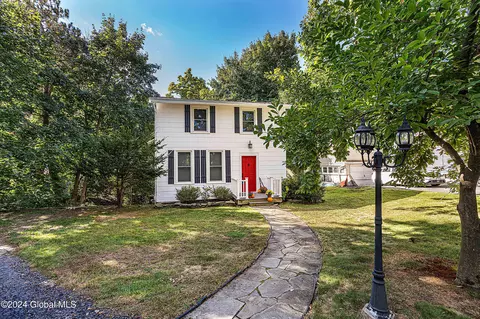 6 Zoar Ave, Albany, NY 12203