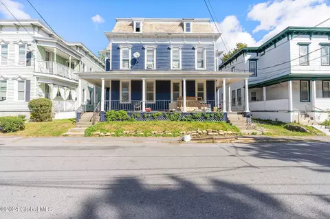19-21 Bunn St, Amsterdam, NY 12010
