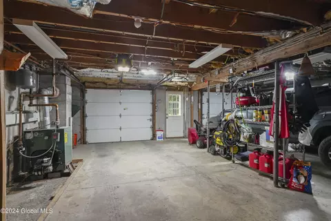 Exterior - 577 Valley Falls Rd, Melrose, NY 12121 photo 1 of 11
