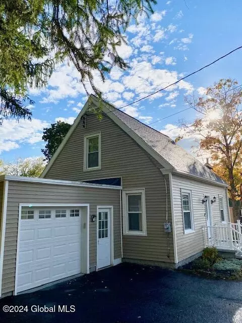 6699 Duanesburg Rd, Duanesburg, NY 12056