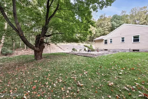 Exterior - 91 Brunswick Rd, Troy, NY 12180 photo 7 of 7