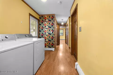 Entry Way - 91 Brunswick Rd, Troy, NY 12180 photo 4 of 6