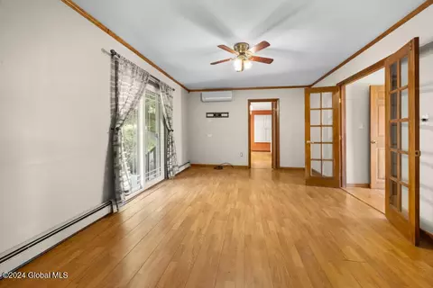 Living - 91 Brunswick Rd, Troy, NY 12180 photo 5 of 8