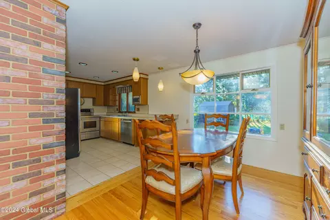 Dining - 150 Cromer Ave, Schenectady, NY 12304 photo 1 of 4