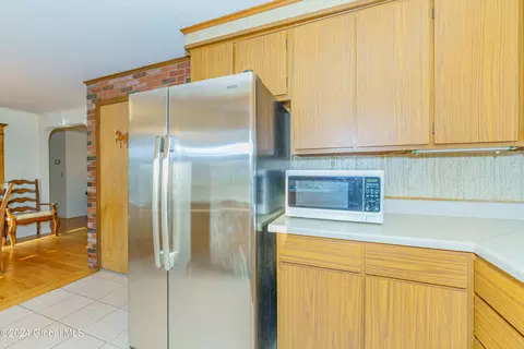 Kitchen - 150 Cromer Ave, Schenectady, NY 12304 photo 4 of 4