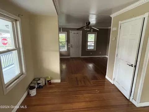 Entry Way - 2425 Consaul Rd, Schenectady, NY 12304 photo 2 of 3