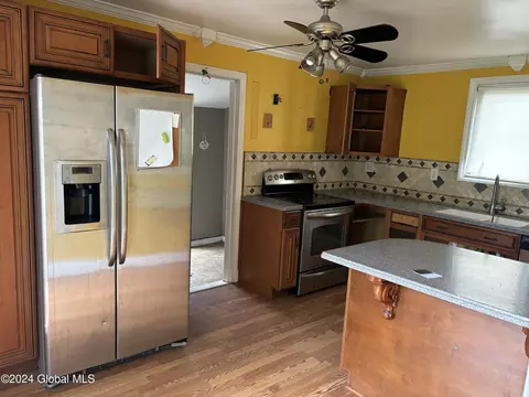 Kitchen - 2425 Consaul Rd, Schenectady, NY 12304 photo 5 of 5