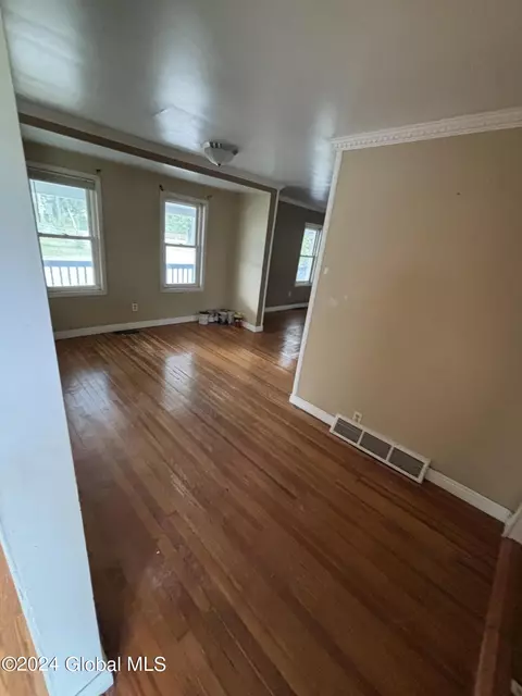 Living - 2425 Consaul Rd, Schenectady, NY 12304 photo 1 of 3