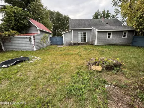 Exterior - 2425 Consaul Rd, Schenectady, NY 12304 photo 2 of 3