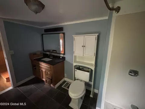 Bath - 2425 Consaul Rd, Schenectady, NY 12304 photo 1 of 2