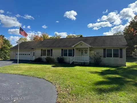 37 Gedney Hill Rd, Coeymans Hollow, NY 12046