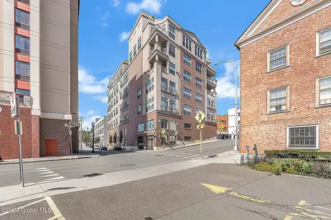 17 Chapel St #702, Albany, NY 12210