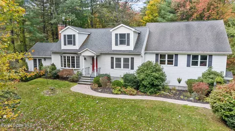 246 Moe Rd, Clifton Park, NY 12065
