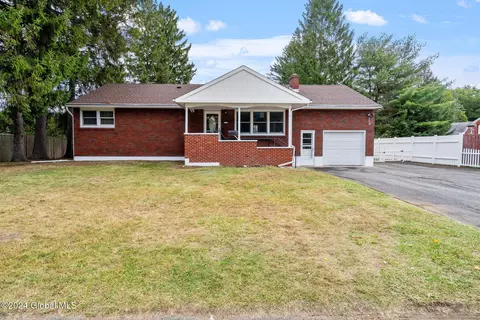 2128 Fiero Ave, Schenectady, NY 12303