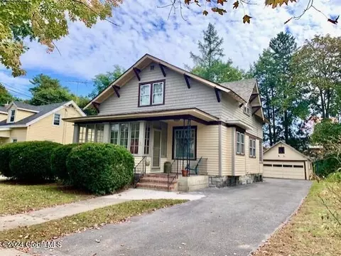 58 Coolidge Ave, Glens Falls, NY 12801