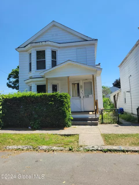 1220 4th Ave, Watervliet, NY 12189
