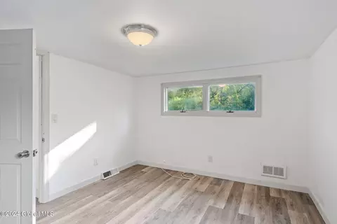 25 Edmel Rd, Glenville, NY 12302 photo 17