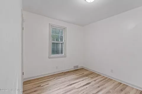 25 Edmel Rd, Glenville, NY 12302 photo 13