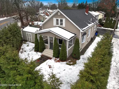 3220 Balltown Rd, Schenectady, NY 12304