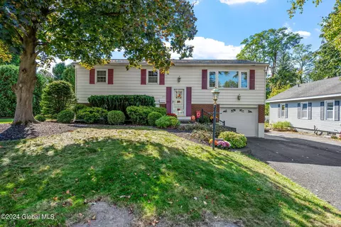 210 Tampa Ave, Rensselaer, NY 12144