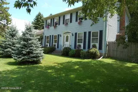 5 Pollock Rd, Latham, NY 12110