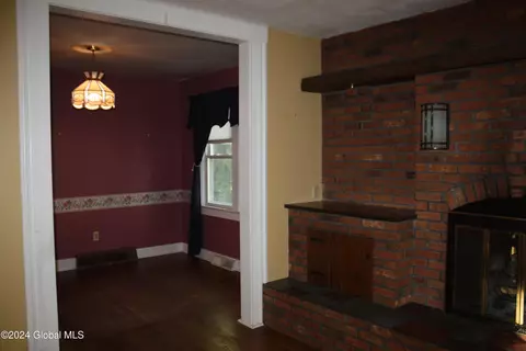 16 Edmel Rd, Glenville, NY 12302 photo 8