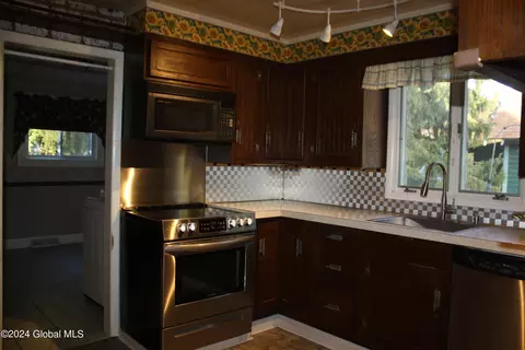 16 Edmel Rd, Glenville, NY 12302 photo 20