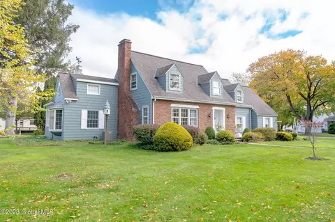 900 Riverside Ave, Glenville, NY 12302 photo 40
