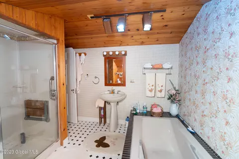 900 Riverside Ave, Glenville, NY 12302 photo 30