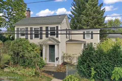 44 Russell Rd, Albany, NY 12203