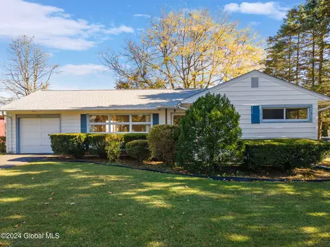 384 S Main Ave, Albany, NY 12209