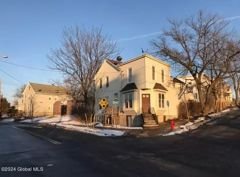 353 Maxon Rd, Schenectady, NY 12308 photo 5
