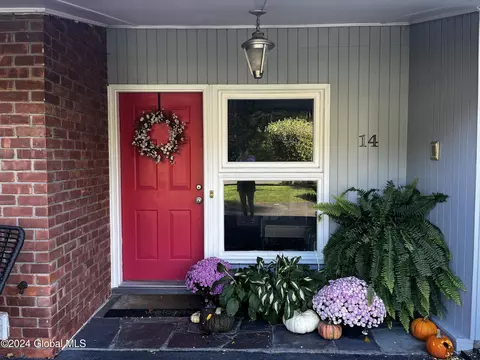 14 Werner Ave, Delmar, NY 12054 photo 3
