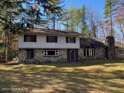 2004 Hoffman Rd, Schroon Lake, NY 12870