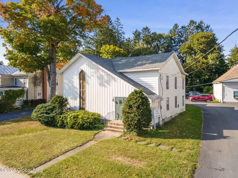 483 W Main St, Cobleskill, NY 12043 photo 3