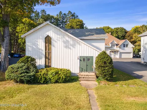 483 W Main St, Cobleskill, NY 12043