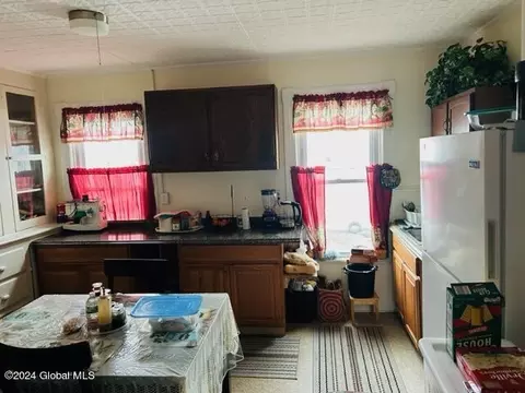 348 Duane Ave, Schenectady, NY 12307 photo 4
