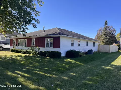 4 Bylina Ln, Amsterdam, NY 12010