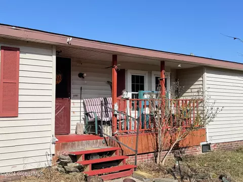 83 Rexleigh Rd, Cambridge, NY 12816 photo 2