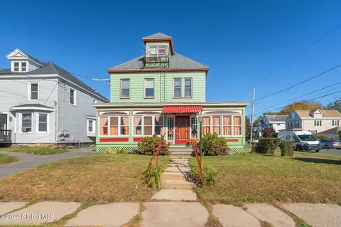 1445 Rugby Rd, Schenectady, NY 12308