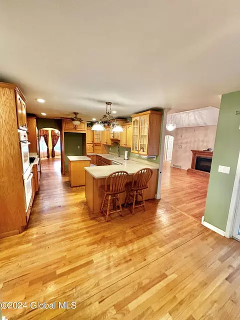Kitchen - 2138 Greenpoint Ave, Schenectady, NY 12303 photo 4 of 4