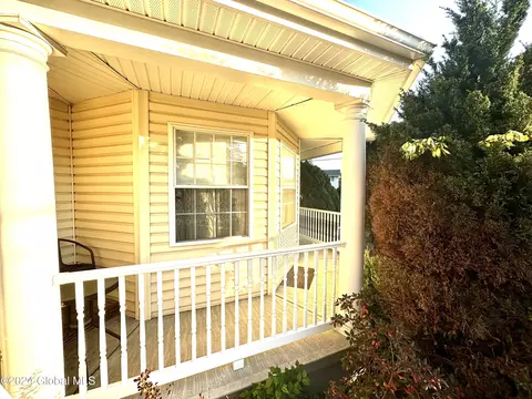 Exterior - 2138 Greenpoint Ave, Schenectady, NY 12303 photo 3 of 15