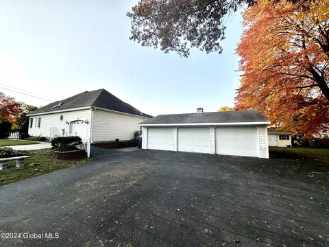 Other - 2138 Greenpoint Ave, Schenectady, NY 12303 photo 3 of 30