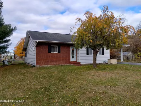 23 Ell St, Ticonderoga, NY 12883