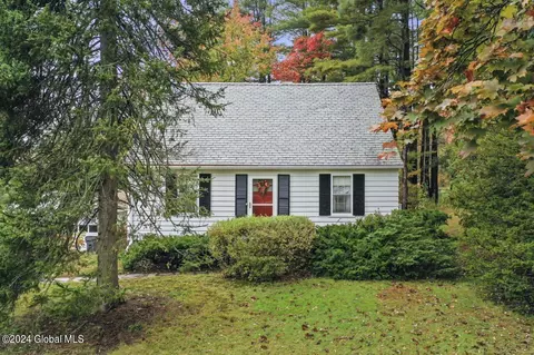 897 Ny-40, Melrose, NY 12121