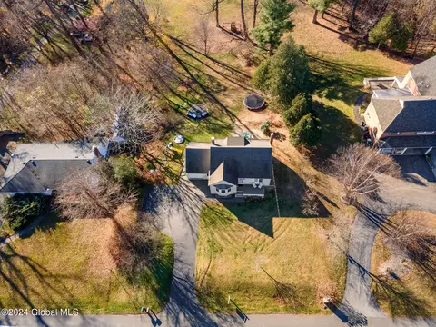 535 Sacandaga Rd, Glenville, NY 12302