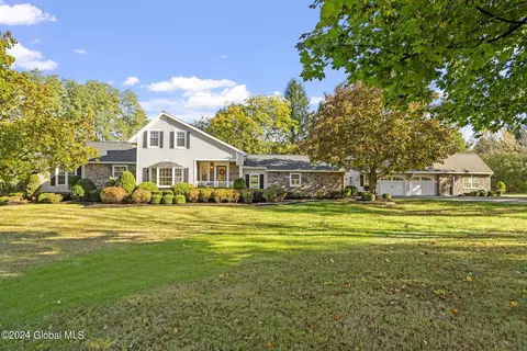 864 Meadowdale Rd, Altamont, NY 12009